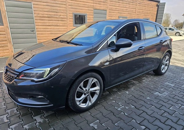 Opel Astra cena 39900 przebieg: 230000, rok produkcji 2016 z Kutno małe 191
